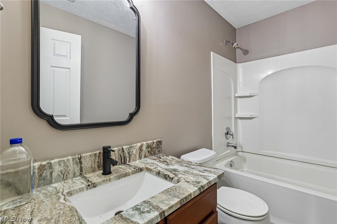 38210 Kingston Drive North Ridgeville OH 44039
