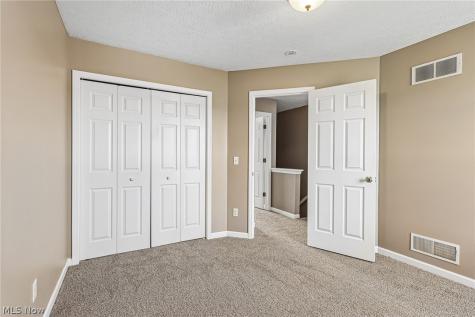 38210 Kingston Drive North Ridgeville OH 44039