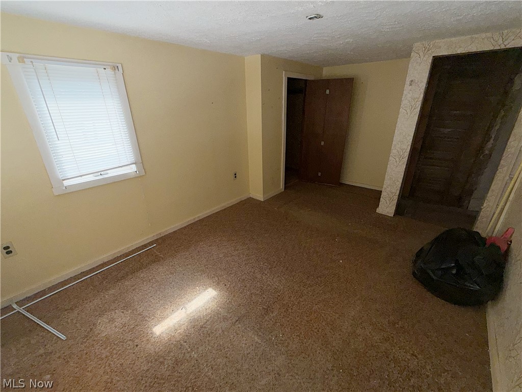 13661 W Spring Street Burton OH 44021
