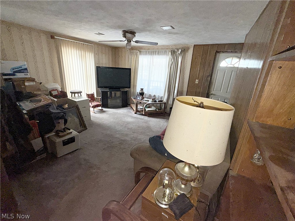 13661 W Spring Street Burton OH 44021
