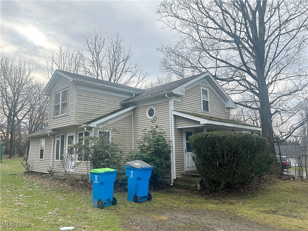 13661 W Spring Street Burton OH 44021