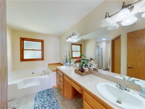 6248 Caribou Drive Clinton OH 44216