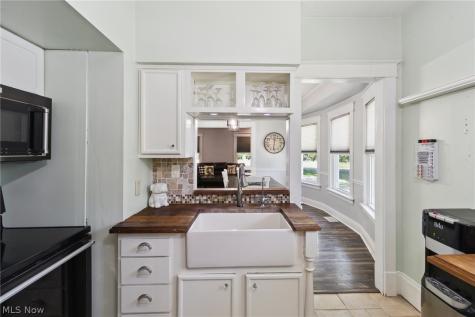 3327 Darrow Road Stow OH 44224