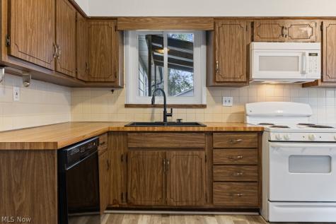 1393 Bryden Drive Akron OH 44313