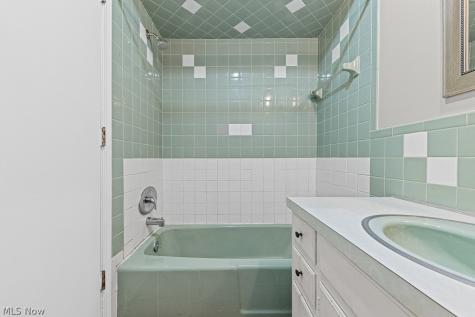 1393 Bryden Drive Akron OH 44313
