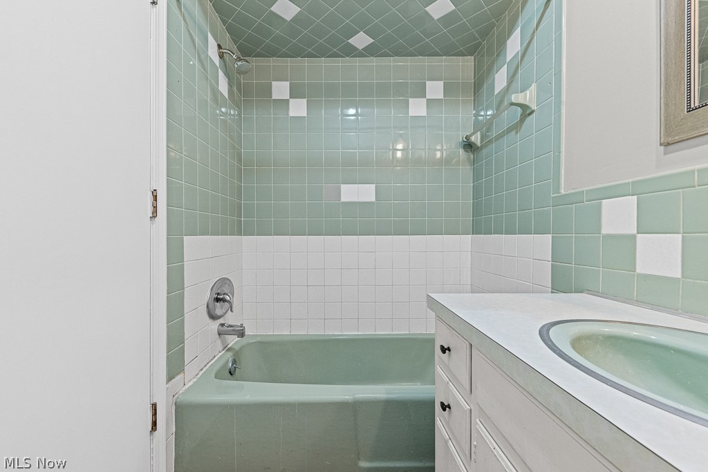 1393 Bryden Drive Akron OH 44313