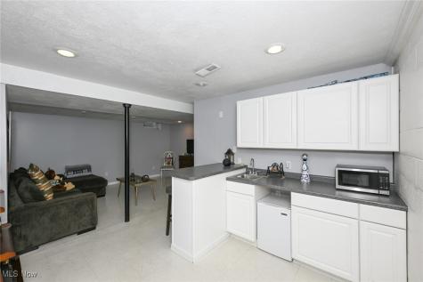 1139 Glencove Commons Drive Brunswick OH 44212