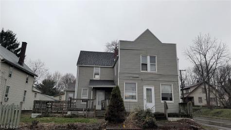 1857 Maple Avenue NE Canton OH 44705