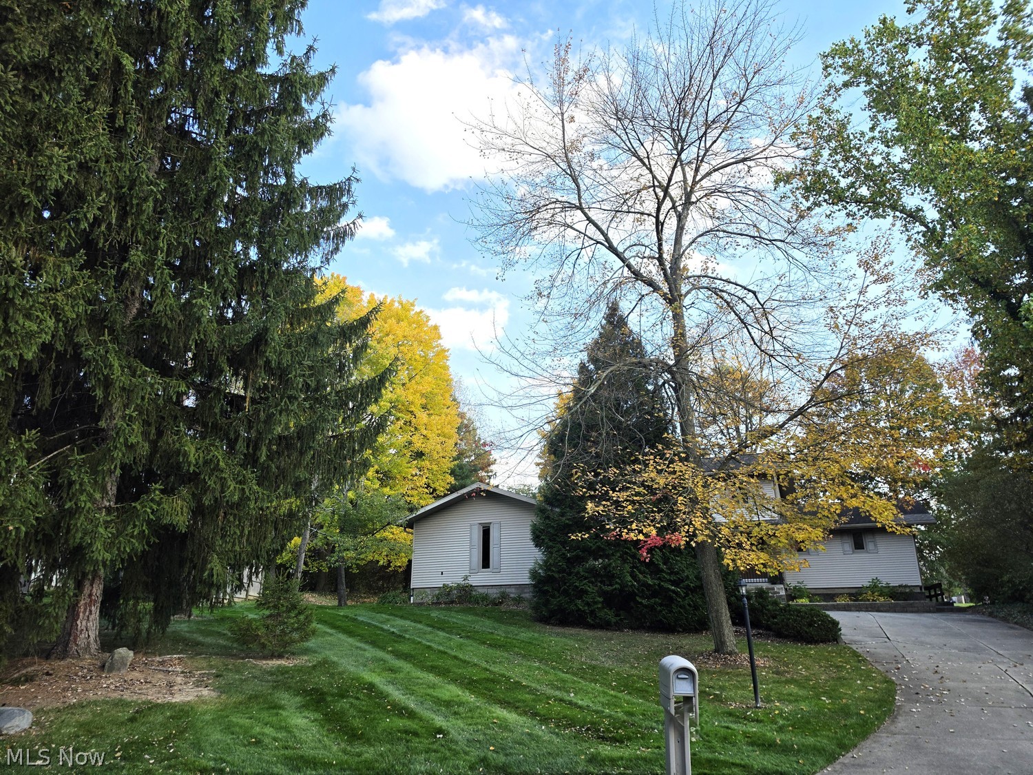 497 Beaverbrook Drive Akron OH 44333