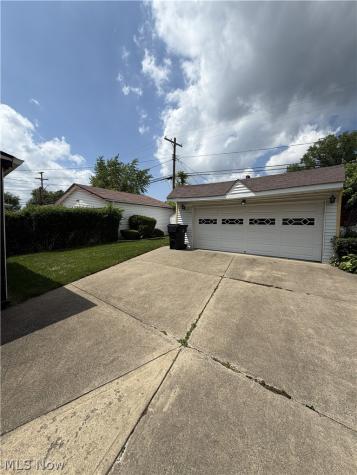 16109 Walden Avenue Cleveland OH 44128