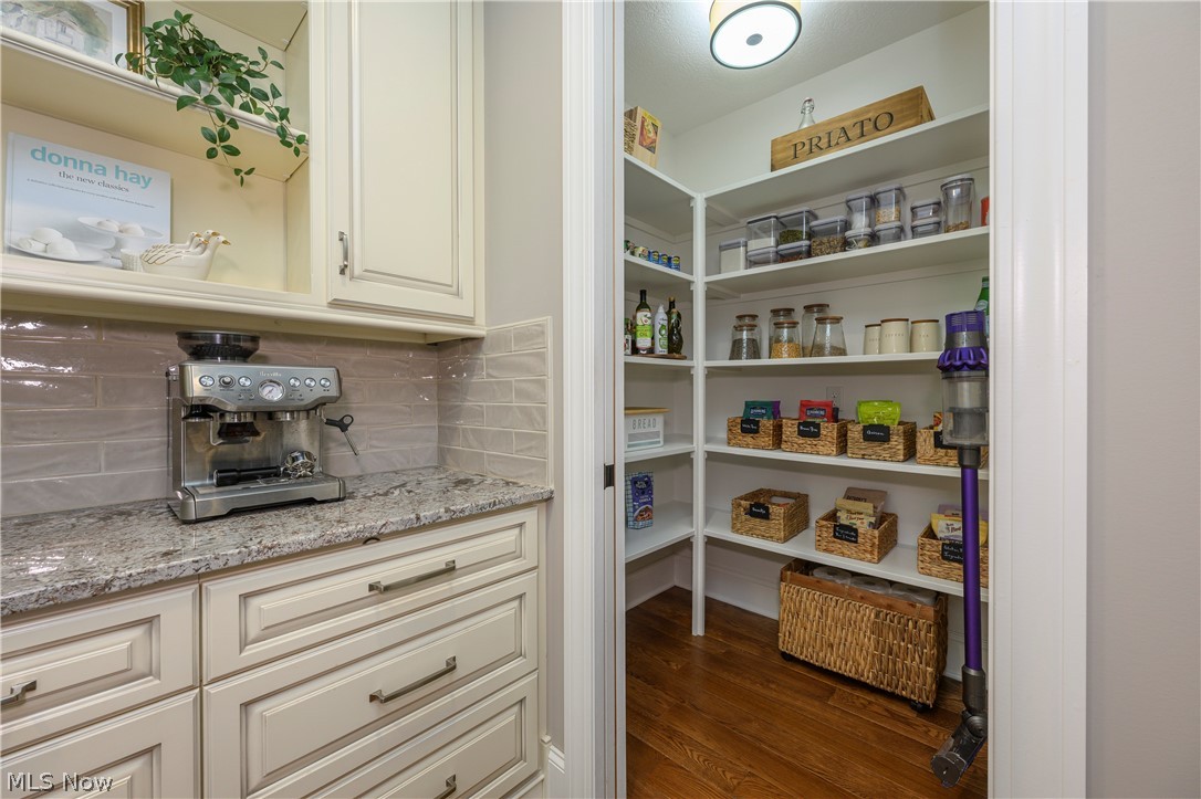 9568 Province Street NW Massillon OH 44646