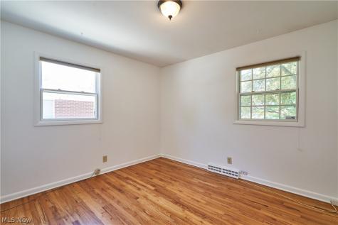 1056 Endicott Drive Akron OH 44313