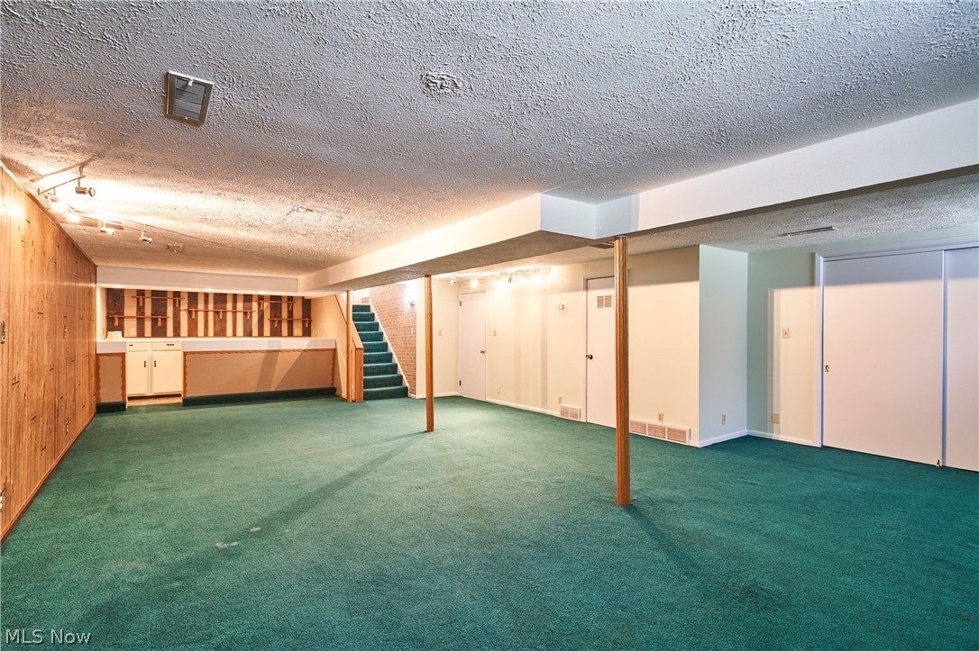 1056 Endicott Drive Akron OH 44313