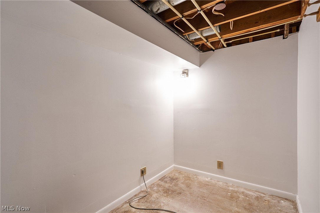 1056 Endicott Drive Akron OH 44313