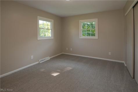 1232 Canyon Street NE Uniontown OH 44685