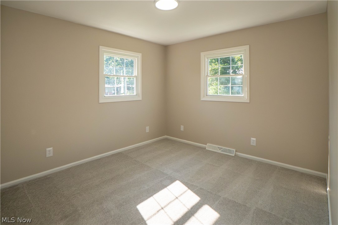 1232 Canyon Street NE Uniontown OH 44685