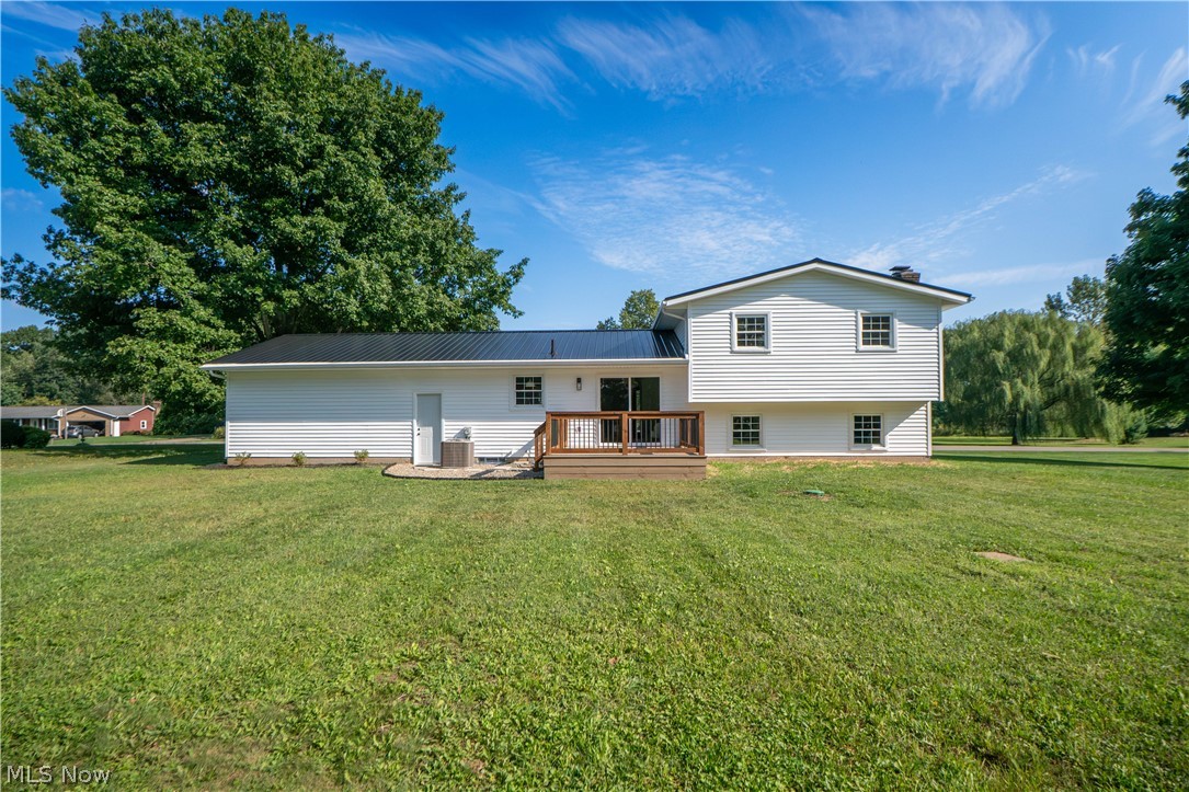1232 Canyon Street NE Uniontown OH 44685