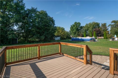 1232 Canyon Street NE Uniontown OH 44685