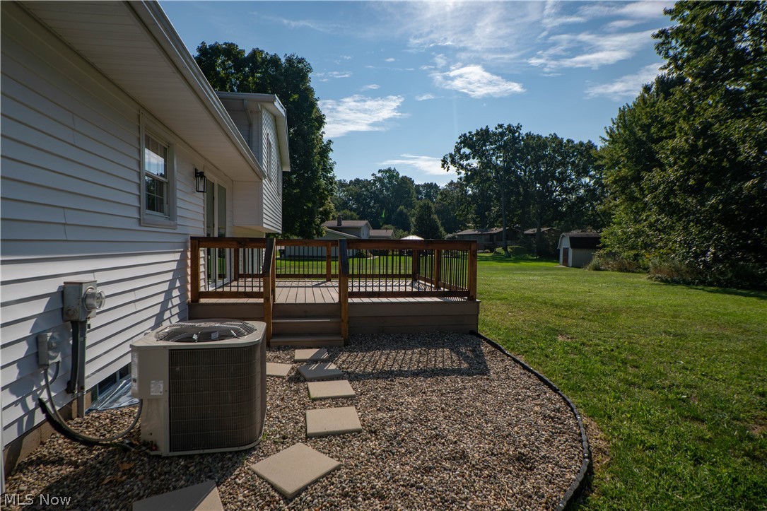 1232 Canyon Street NE Uniontown OH 44685