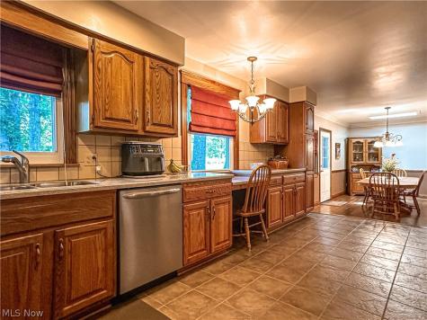 429 Bonnie Brae Avenue Niles OH 44446