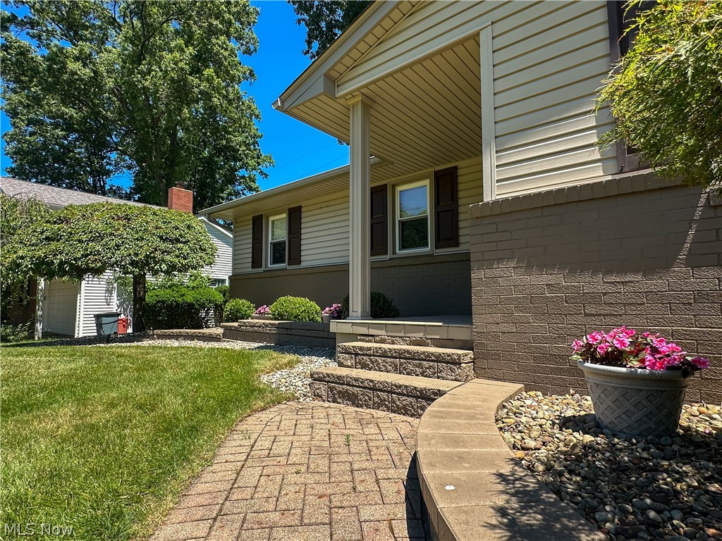 429 Bonnie Brae Avenue Niles OH 44446