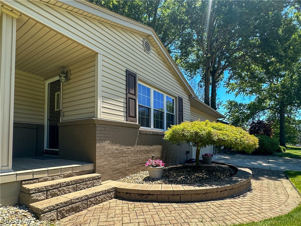429 Bonnie Brae Avenue Niles OH 44446
