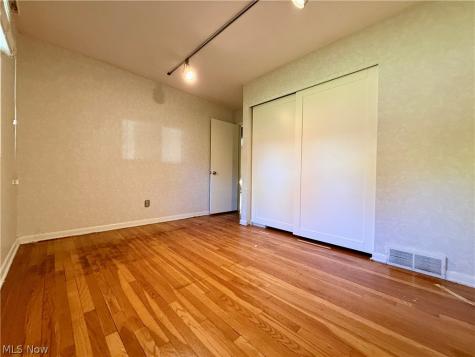 6640 Somerset Drive Brecksville OH 44141