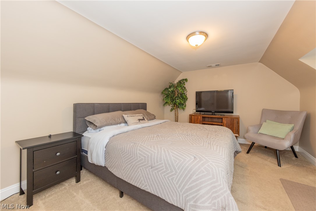 18707 Scottsdale Boulevard Shaker Heights OH 44122