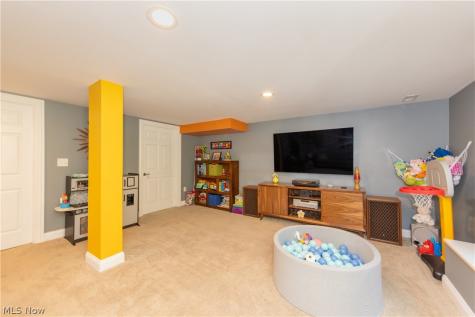 18707 Scottsdale Boulevard Shaker Heights OH 44122