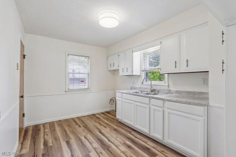1743 E 36th Street Lorain OH 44055