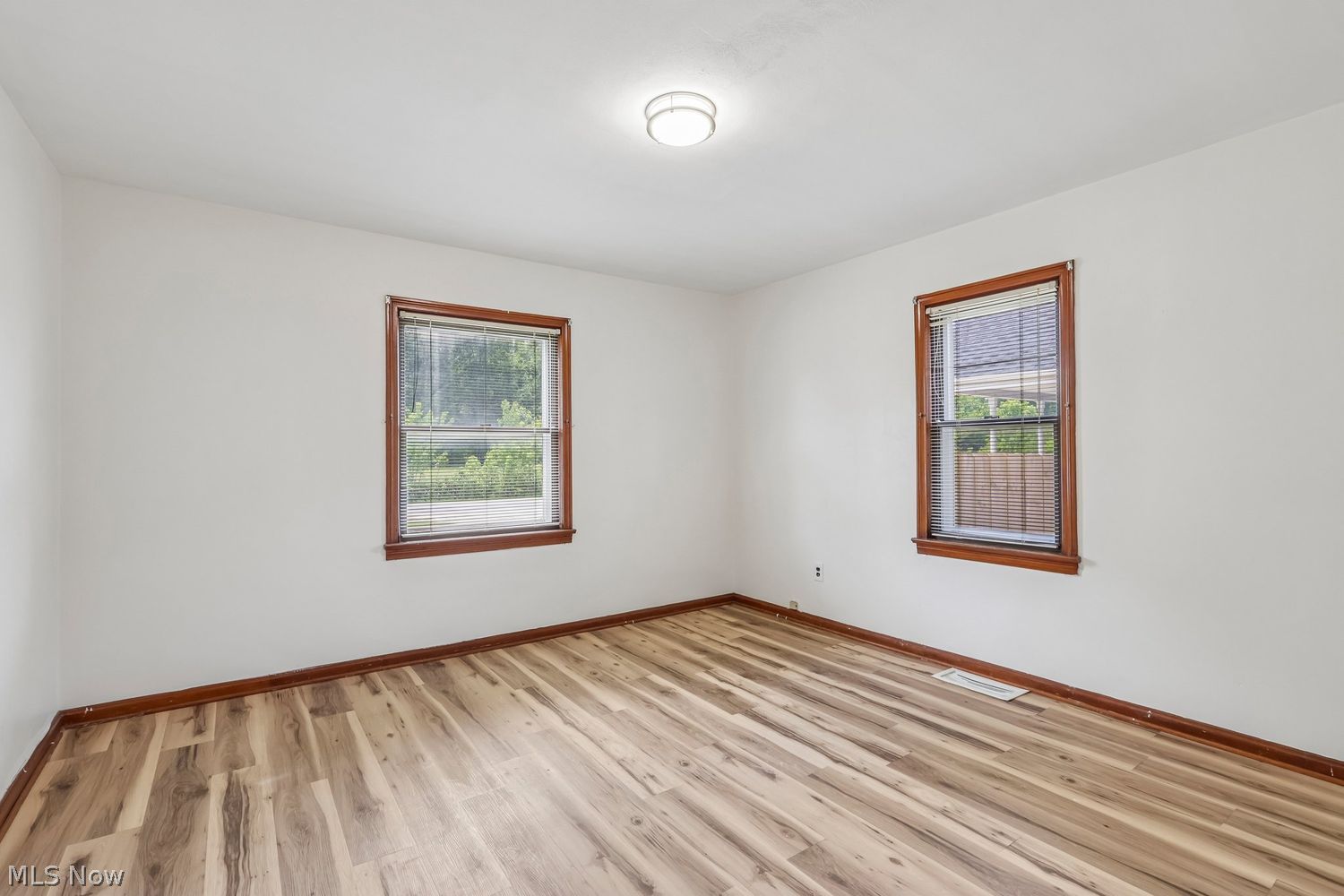 1743 E 36th Street Lorain OH 44055