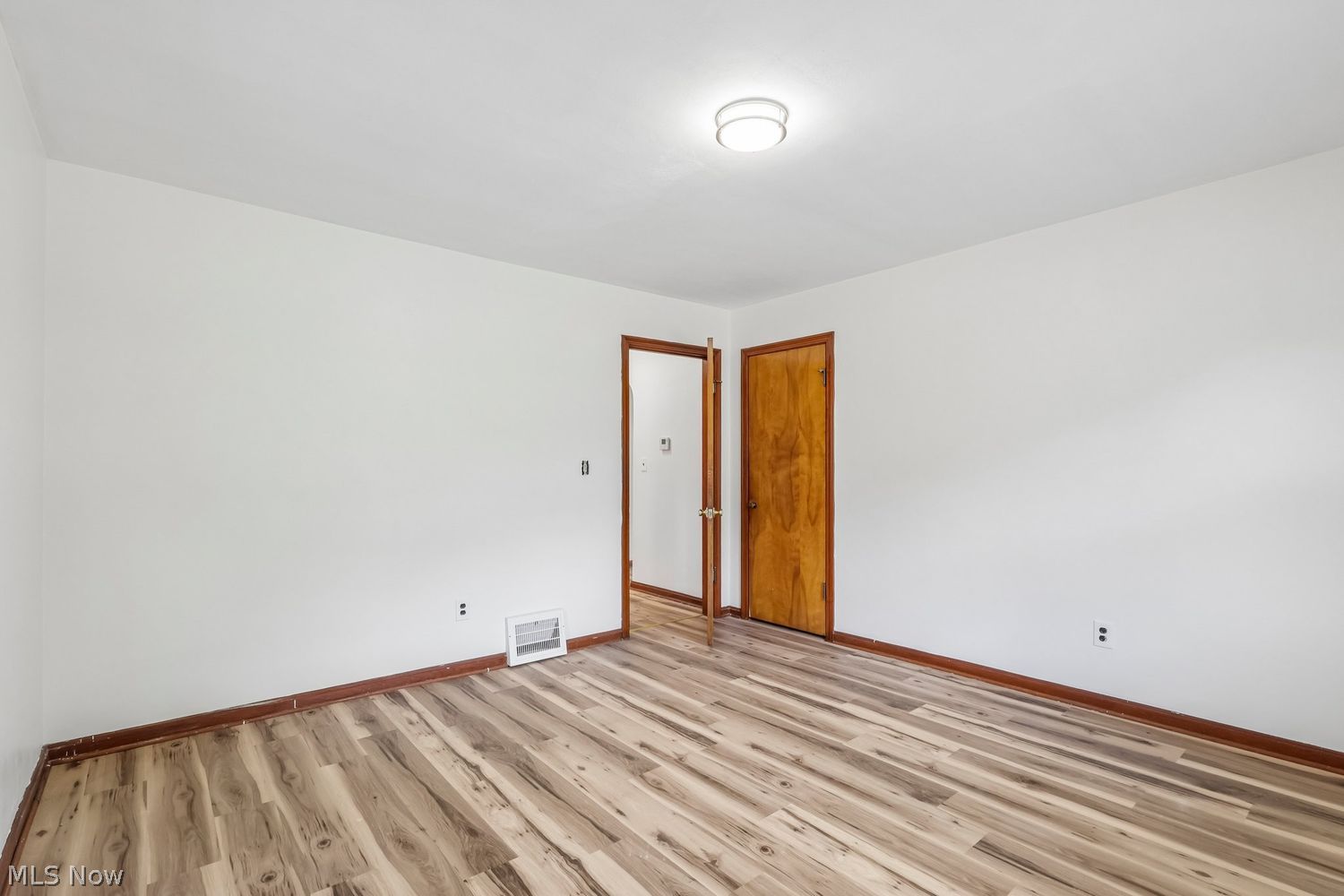 1743 E 36th Street Lorain OH 44055