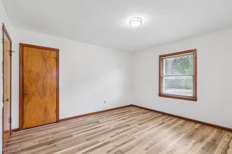1743 E 36th Street Lorain OH 44055