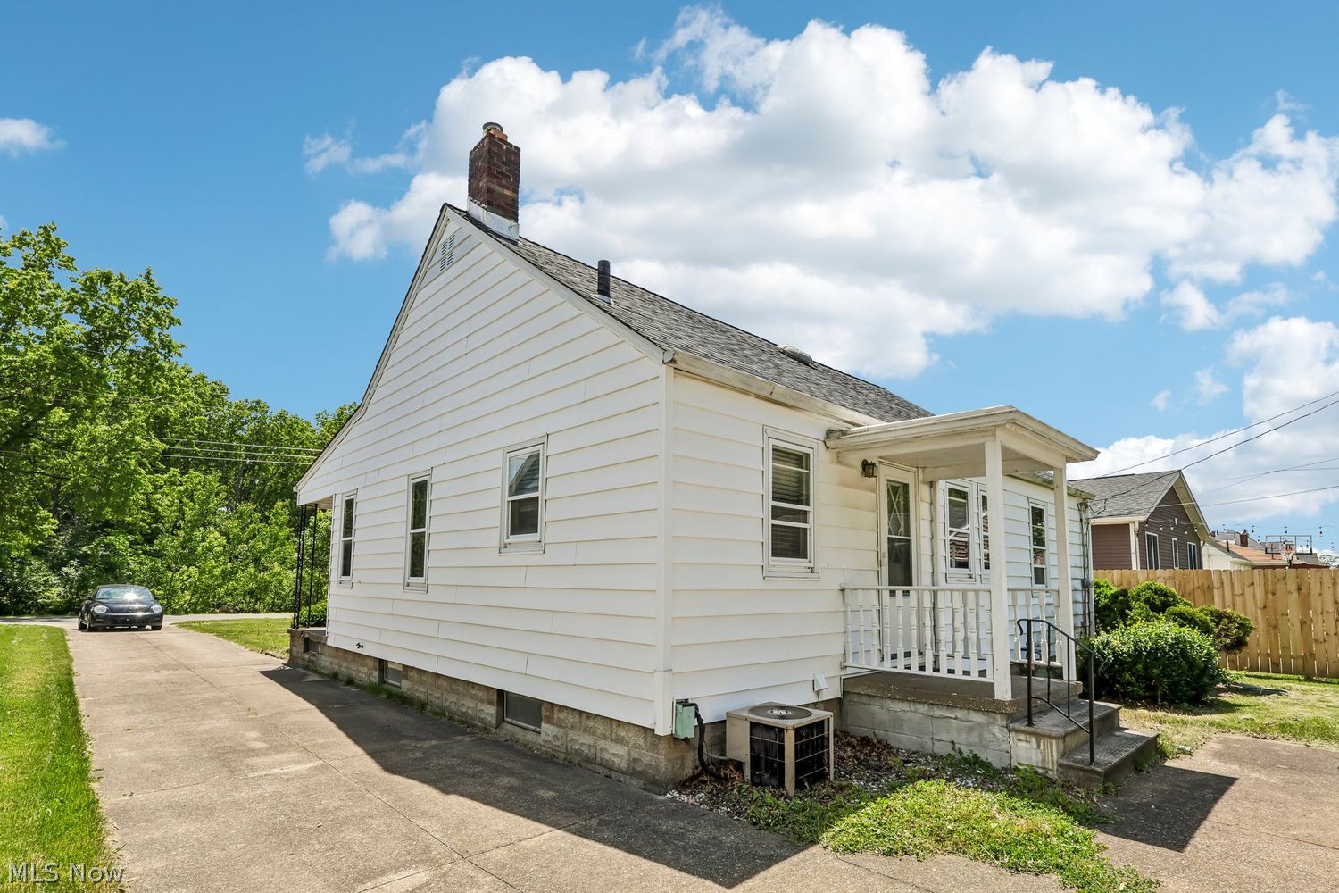 1743 E 36th Street Lorain OH 44055