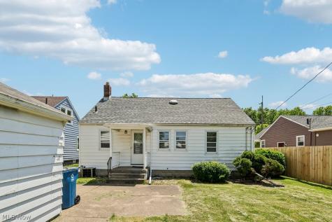 1743 E 36th Street Lorain OH 44055