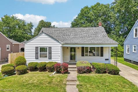 1743 E 36th Street Lorain OH 44055