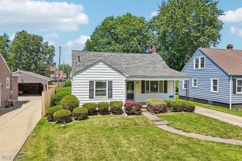 1743 E 36th Street Lorain OH 44055