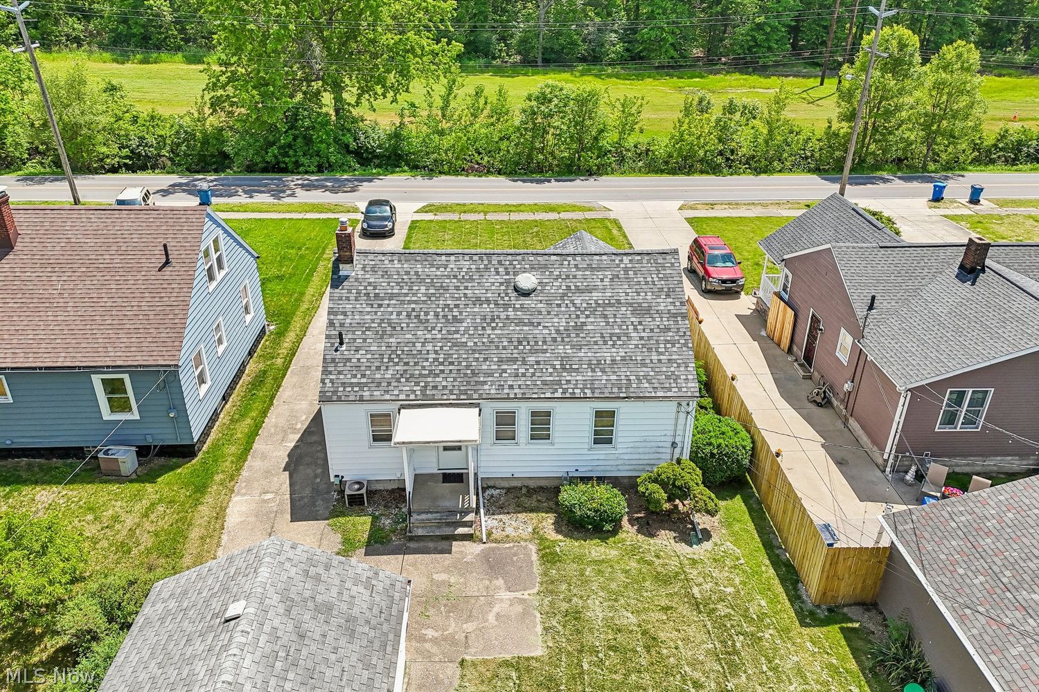 1743 E 36th Street Lorain OH 44055