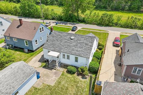 1743 E 36th Street Lorain OH 44055