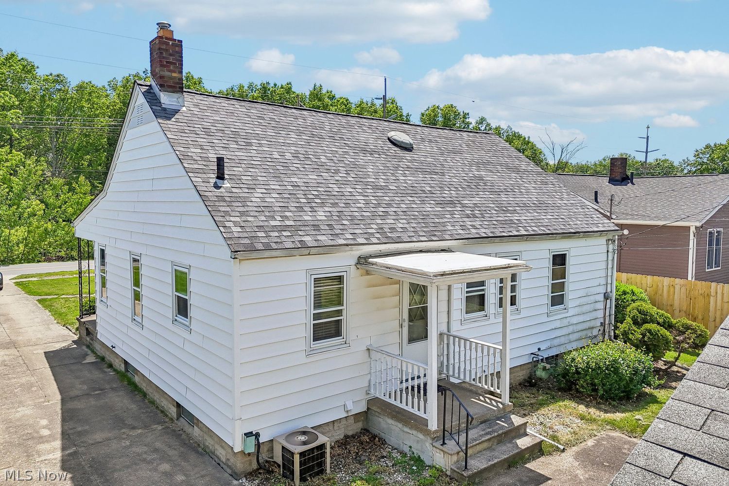 1743 E 36th Street Lorain OH 44055