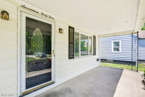 1743 E 36th Street Lorain OH 44055
