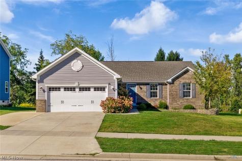 2049 W Woodland Drive Akron OH 44313