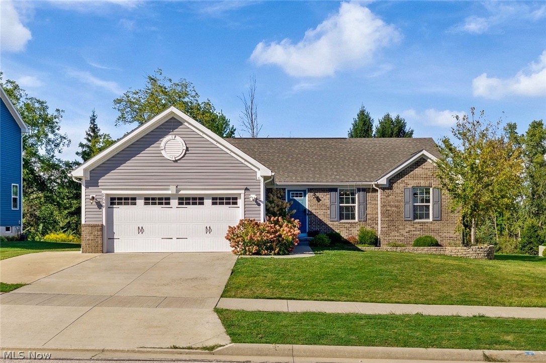 2049 W Woodland Drive Akron OH 44313