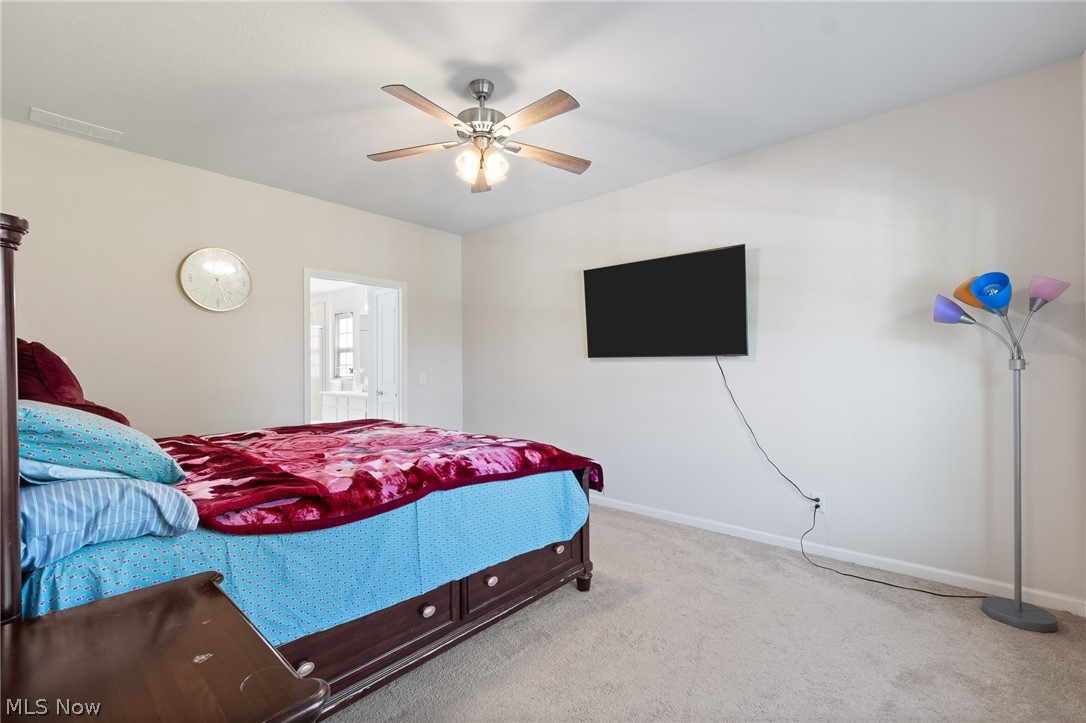 2049 W Woodland Drive Akron OH 44313