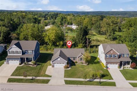 2049 W Woodland Drive Akron OH 44313