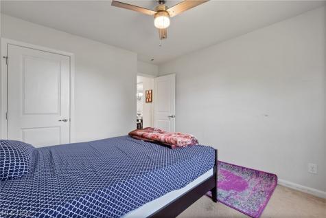 2049 W Woodland Drive Akron OH 44313
