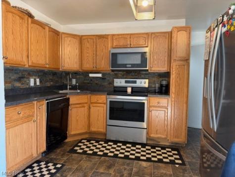 2619 Center Avenue Alliance OH 44601