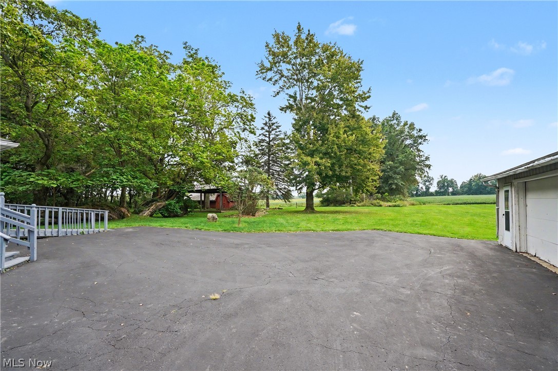 51117 Hadley Road East Palestine OH 44413