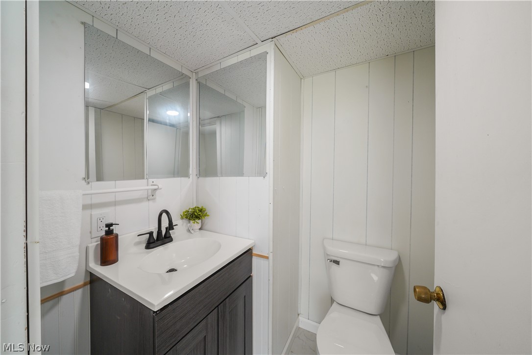 642 Parkman Road NW Warren OH 44485