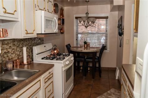 3670 Silsby Road University Heights OH 44118